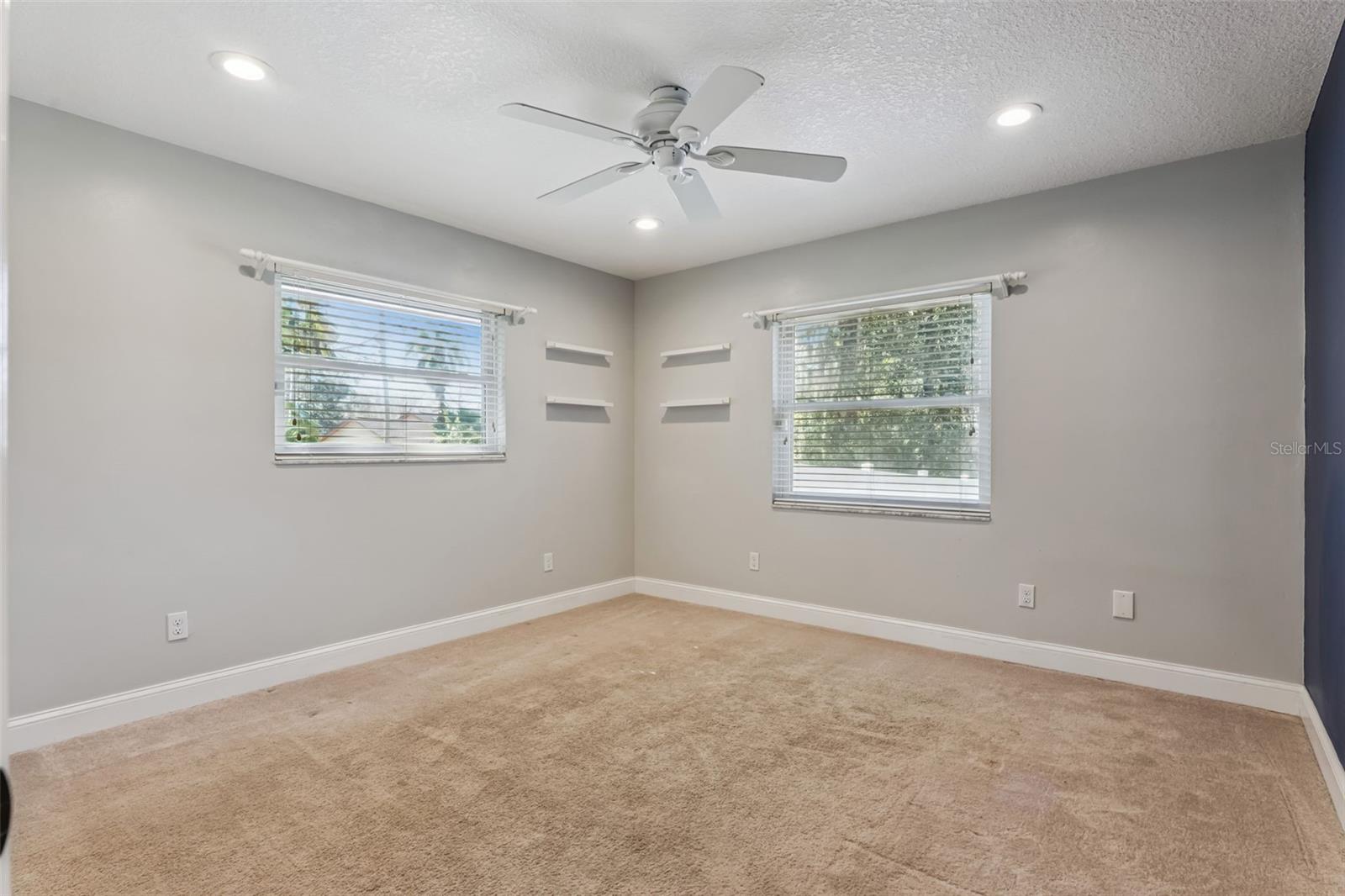 Image 16 of 33 For 650 Cayuga Drive