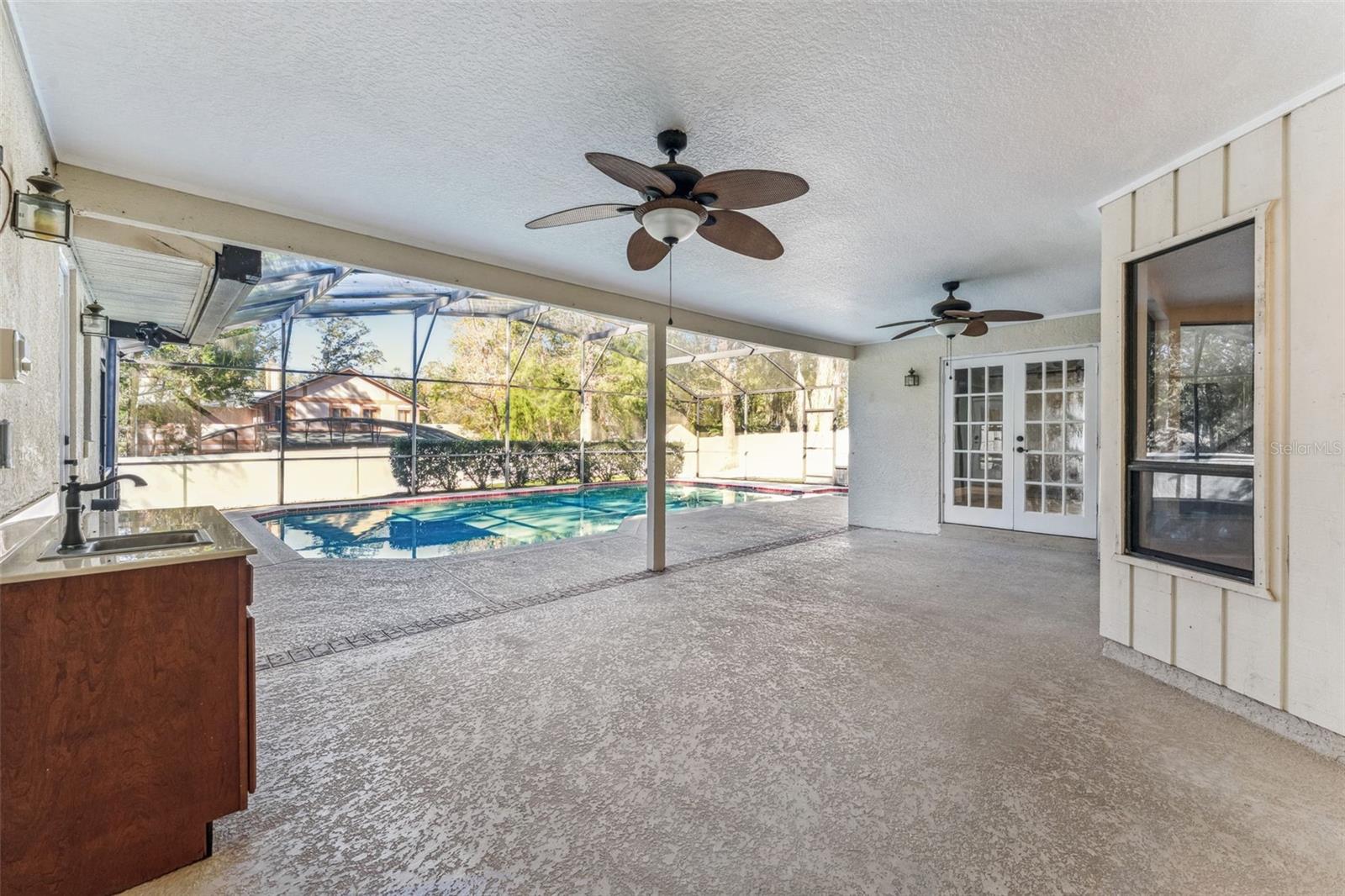 Image 23 of 33 For 650 Cayuga Drive