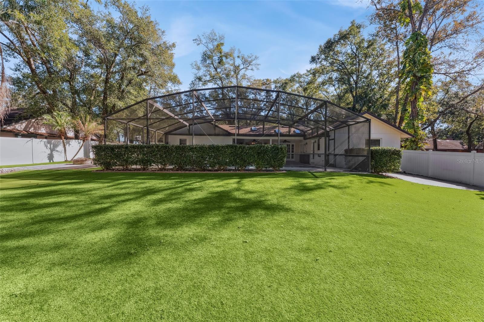 Image 28 of 33 For 650 Cayuga Drive