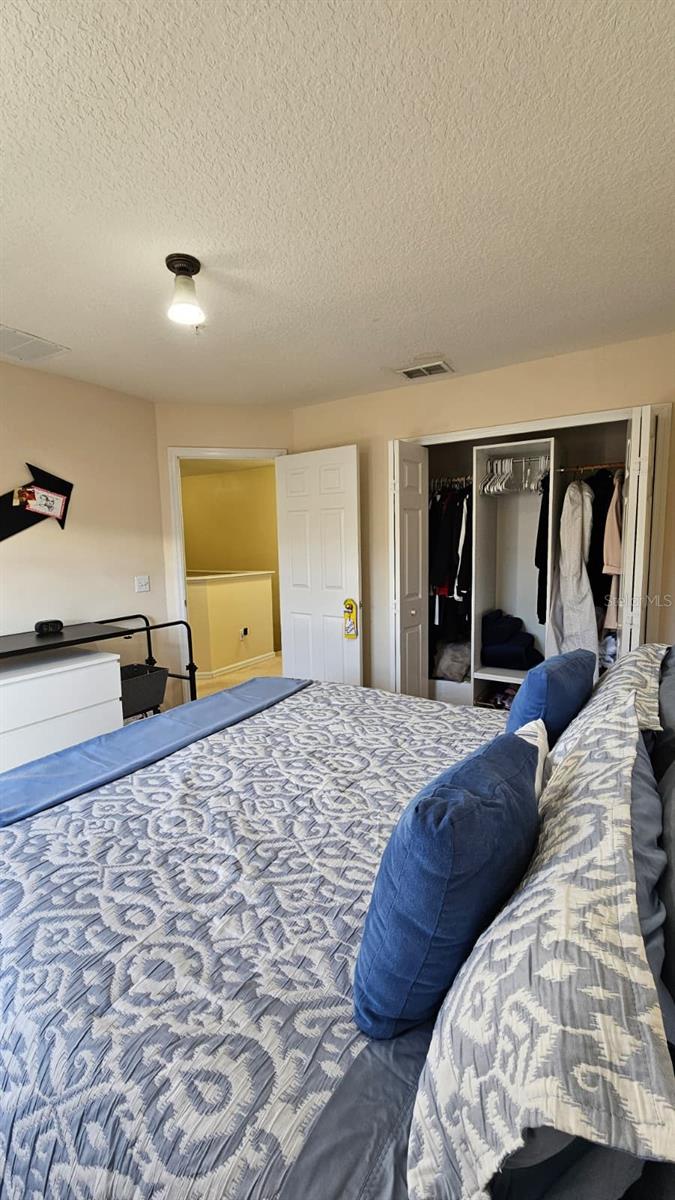 Image 15 of 41 For 10193 Ridgebloom Avenue