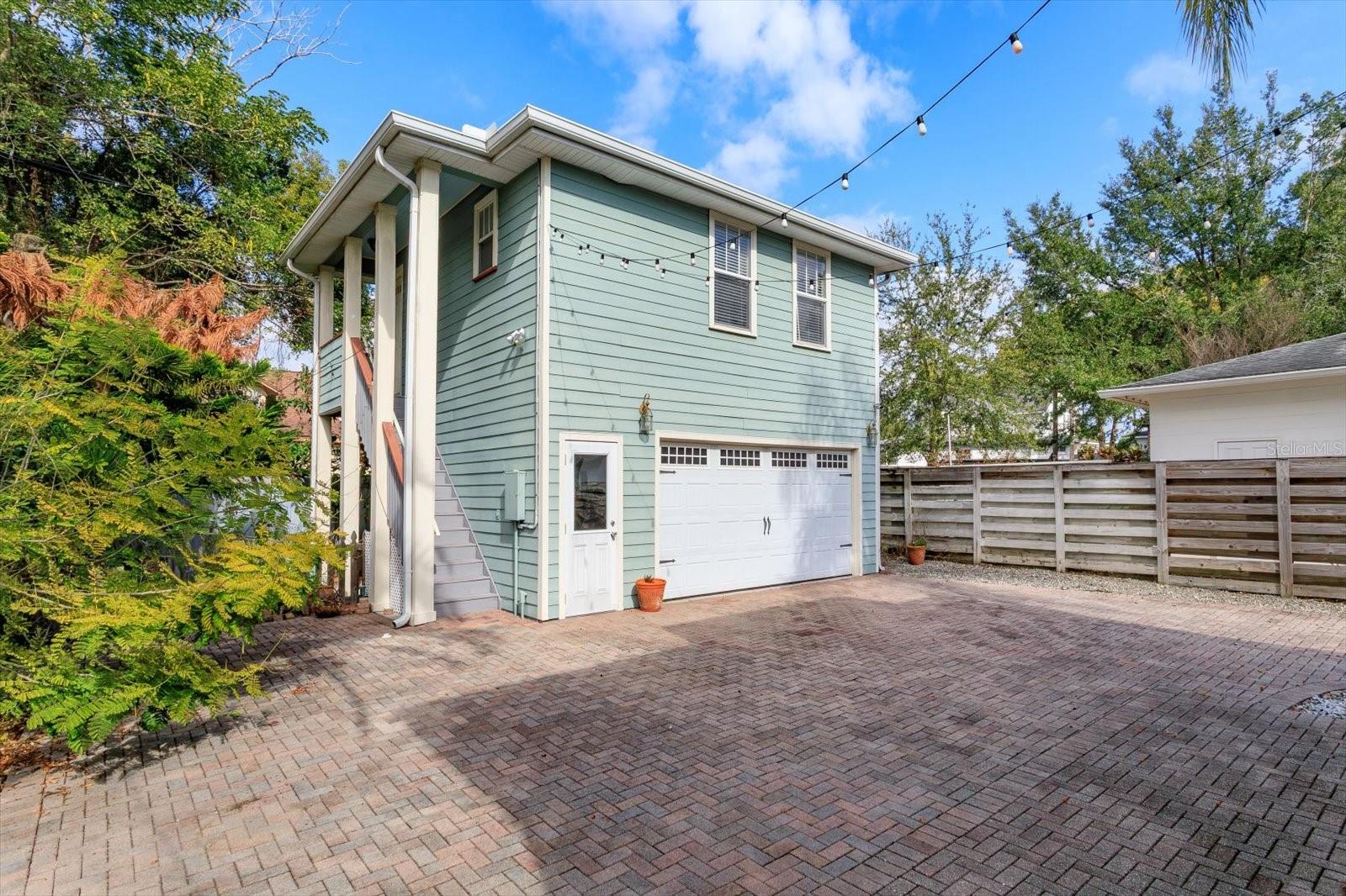 Image 45 of 47 For 817 Livingston Street