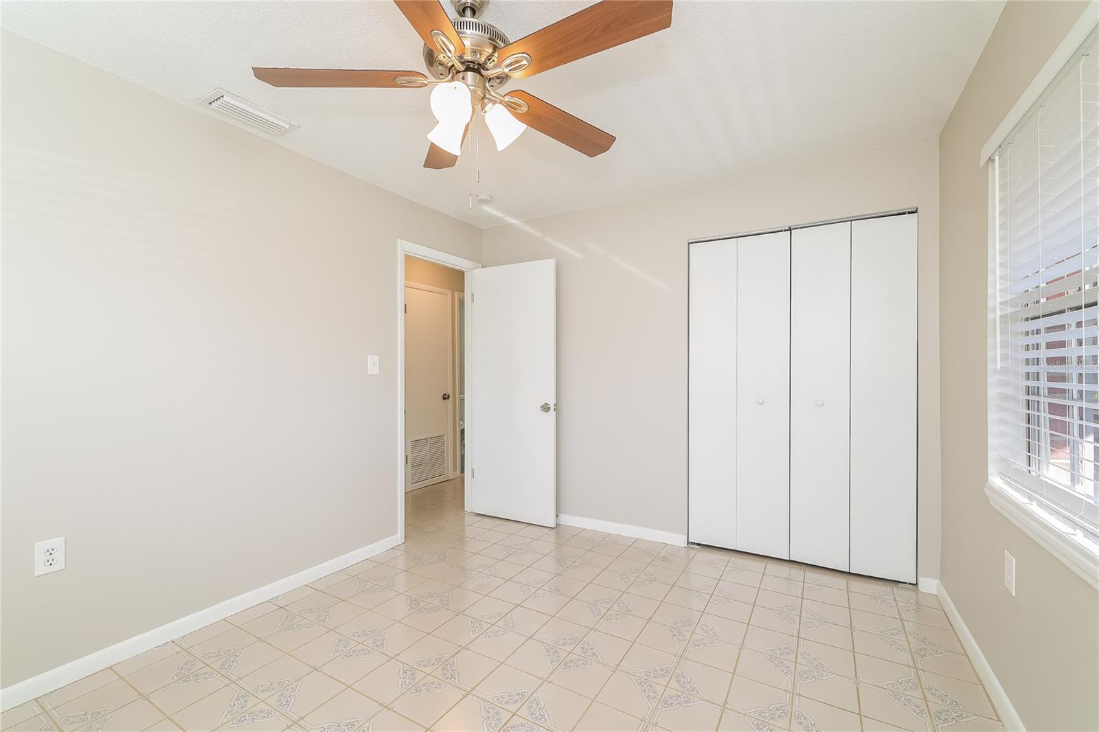 Image 10 of 16 For 4243 Cynthia Street