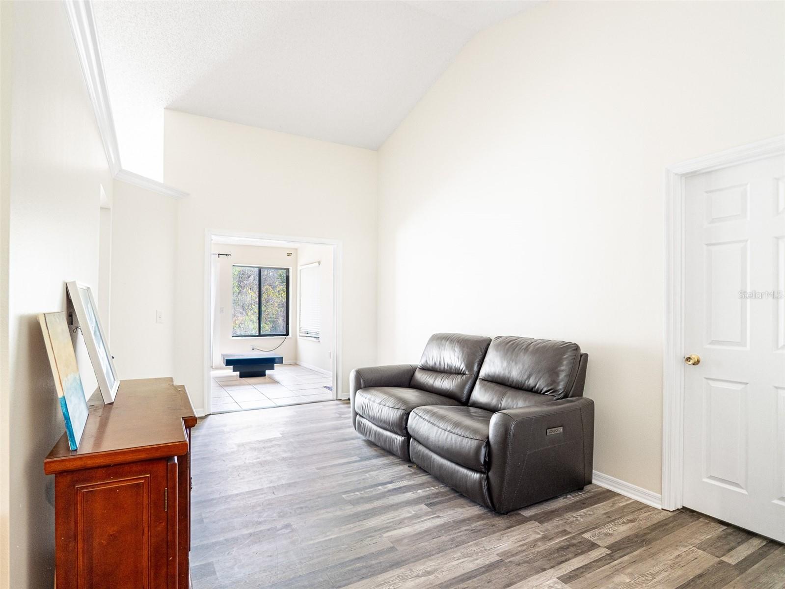 Image 11 of 41 For 1167 Woodland Terrace Trail