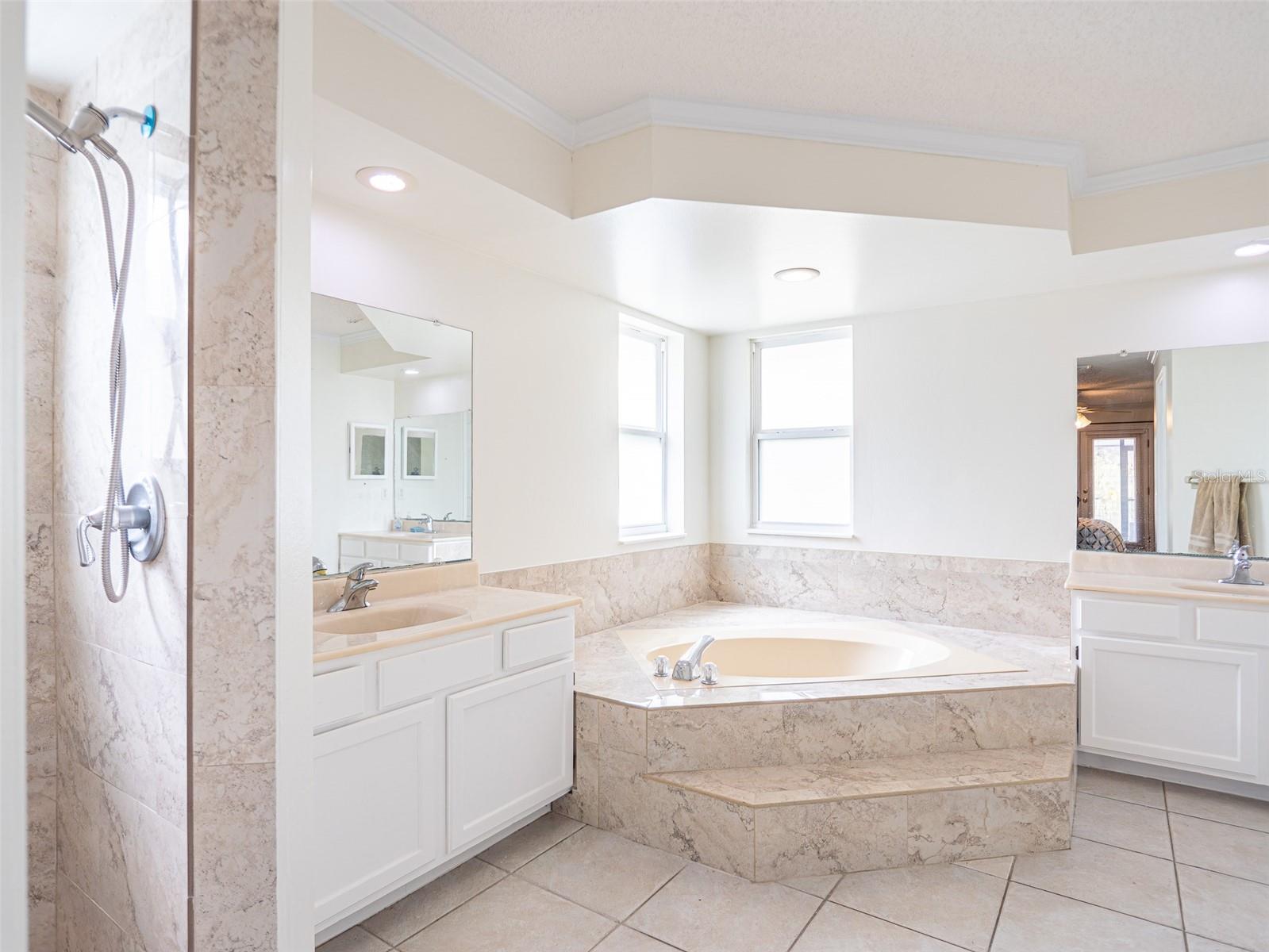 Image 17 of 41 For 1167 Woodland Terrace Trail