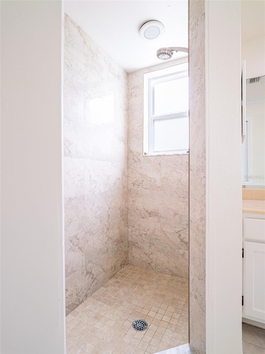 Image 20 of 41 For 1167 Woodland Terrace Trail