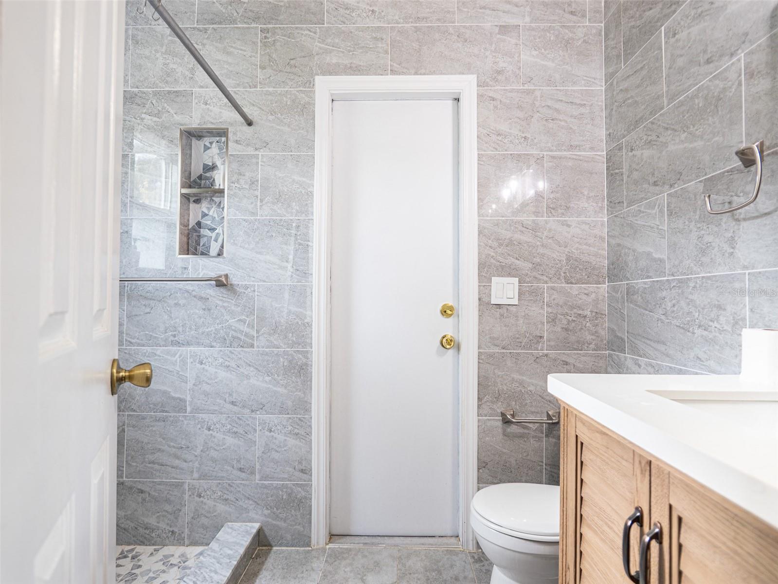 Image 23 of 41 For 1167 Woodland Terrace Trail