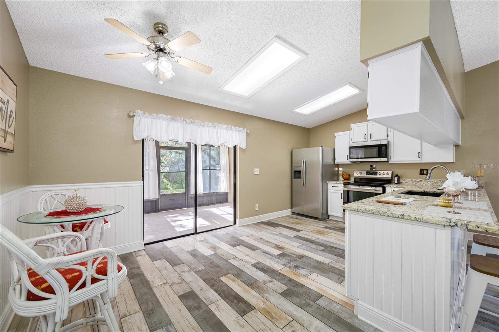 Image 17 of 41 For 1125 Somerset Circle S