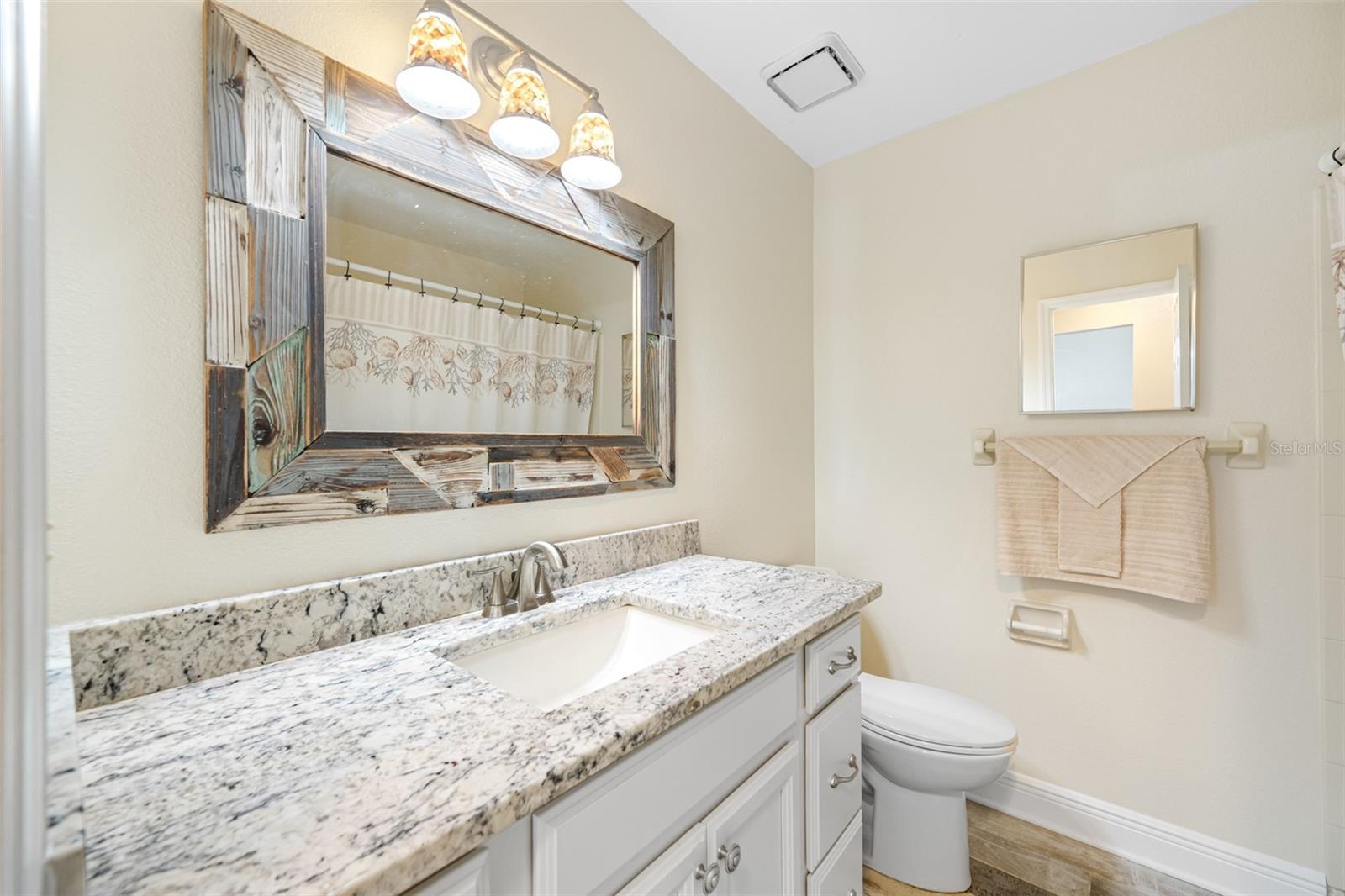 Image 25 of 41 For 1125 Somerset Circle S