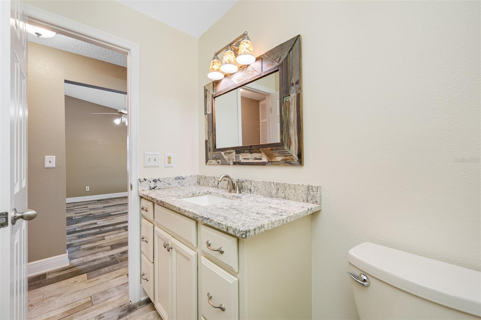 Image 27 of 41 For 1125 Somerset Circle S