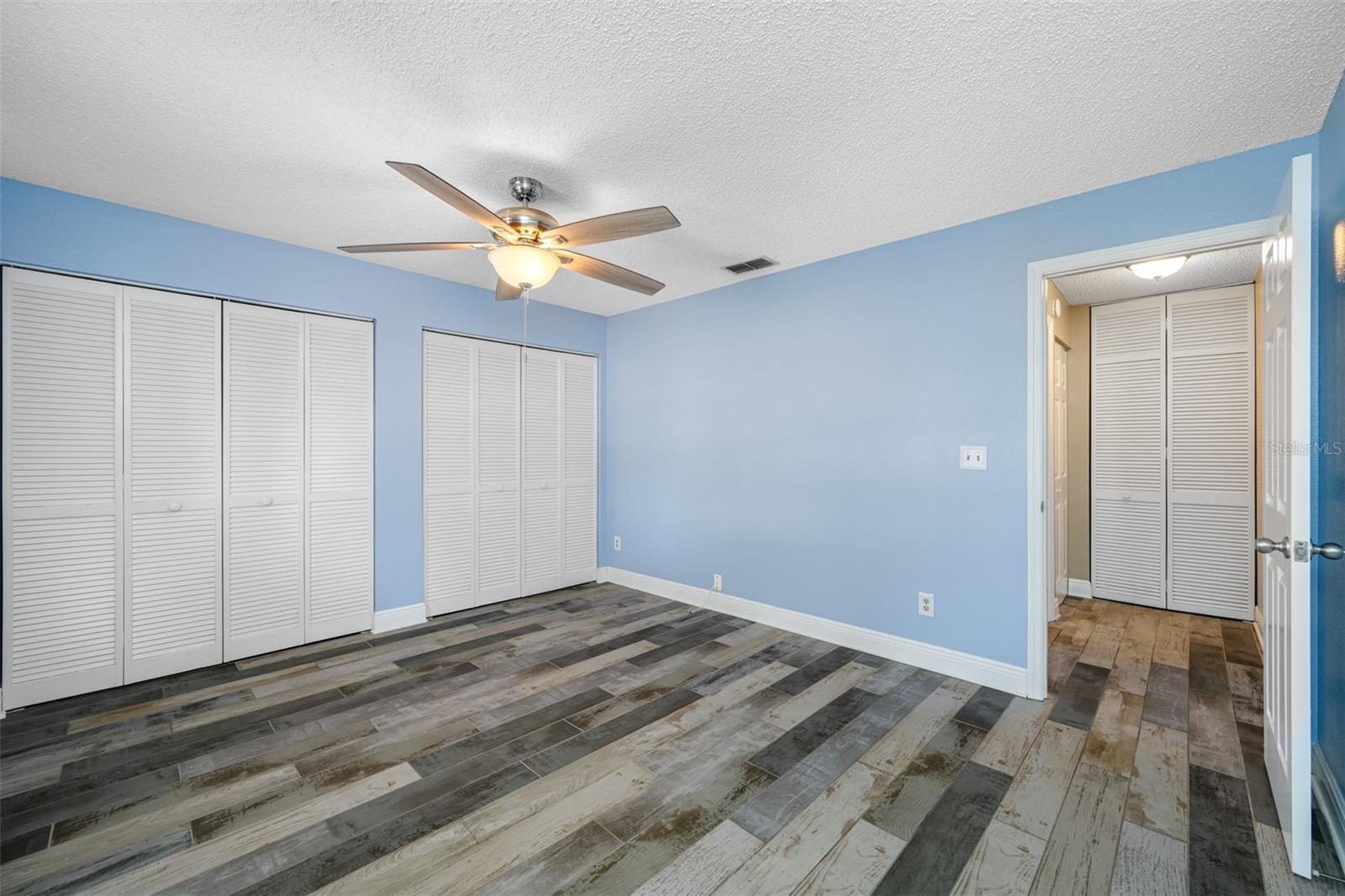 Image 29 of 41 For 1125 Somerset Circle S