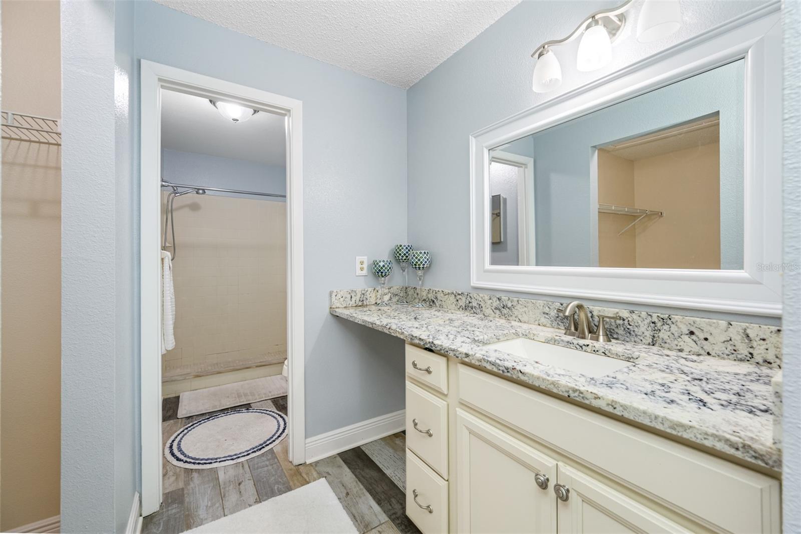 Image 34 of 41 For 1125 Somerset Circle S