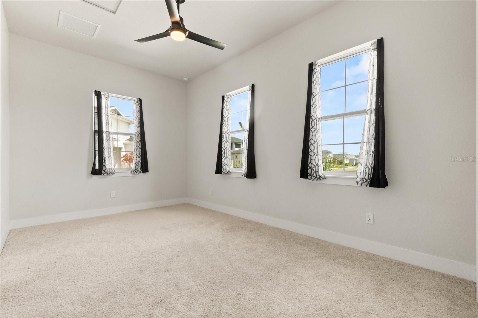 Image 11 of 38 For 8297 Ivy Stark Boulevard