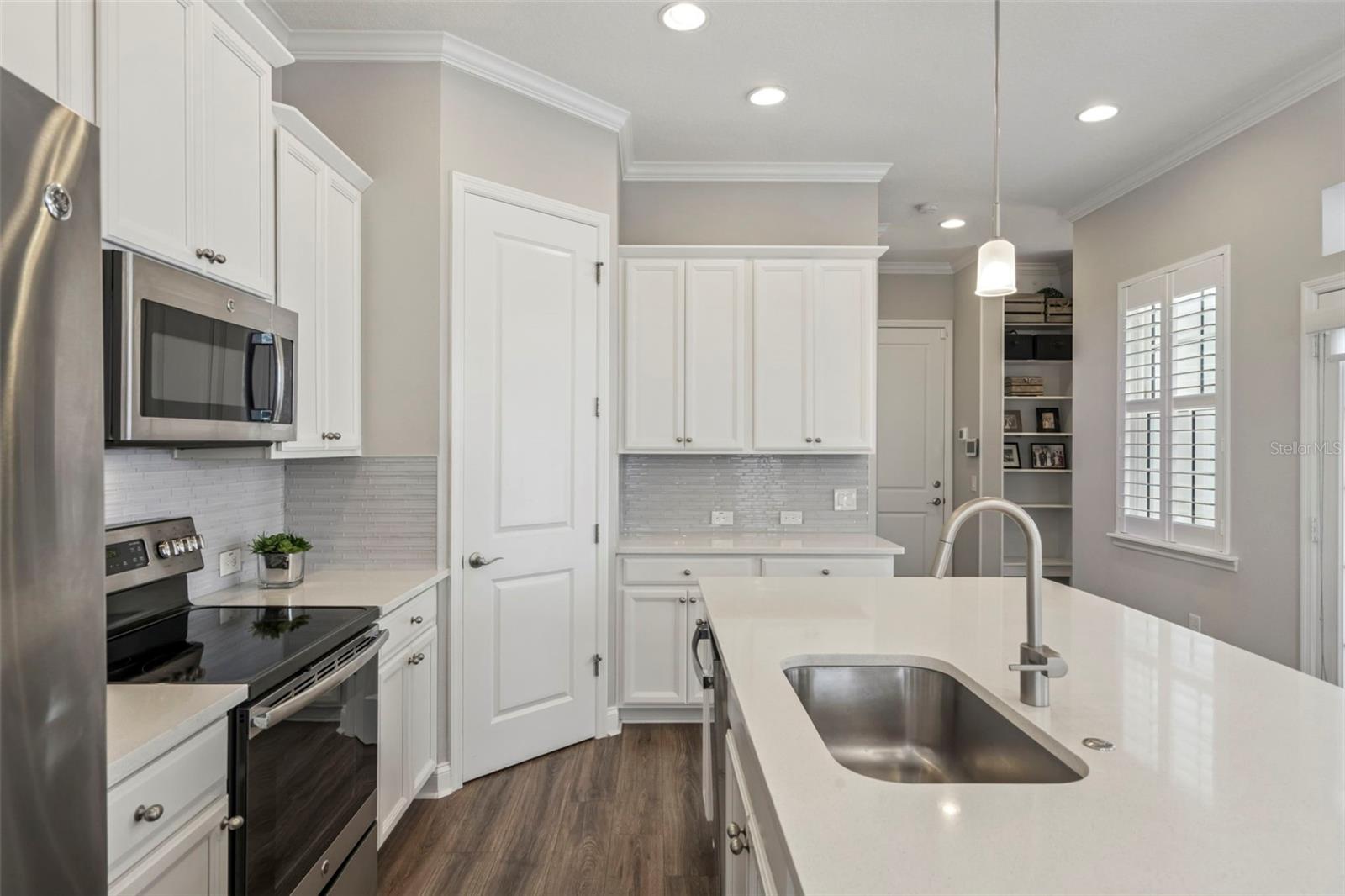 Image 20 of 87 For 1640 Resolute Street