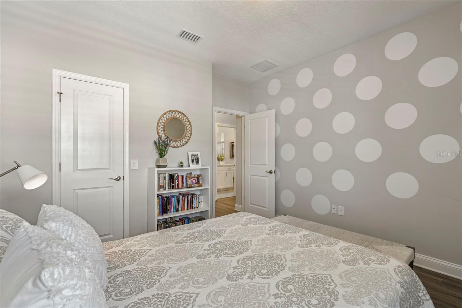 Image 35 of 87 For 1640 Resolute Street