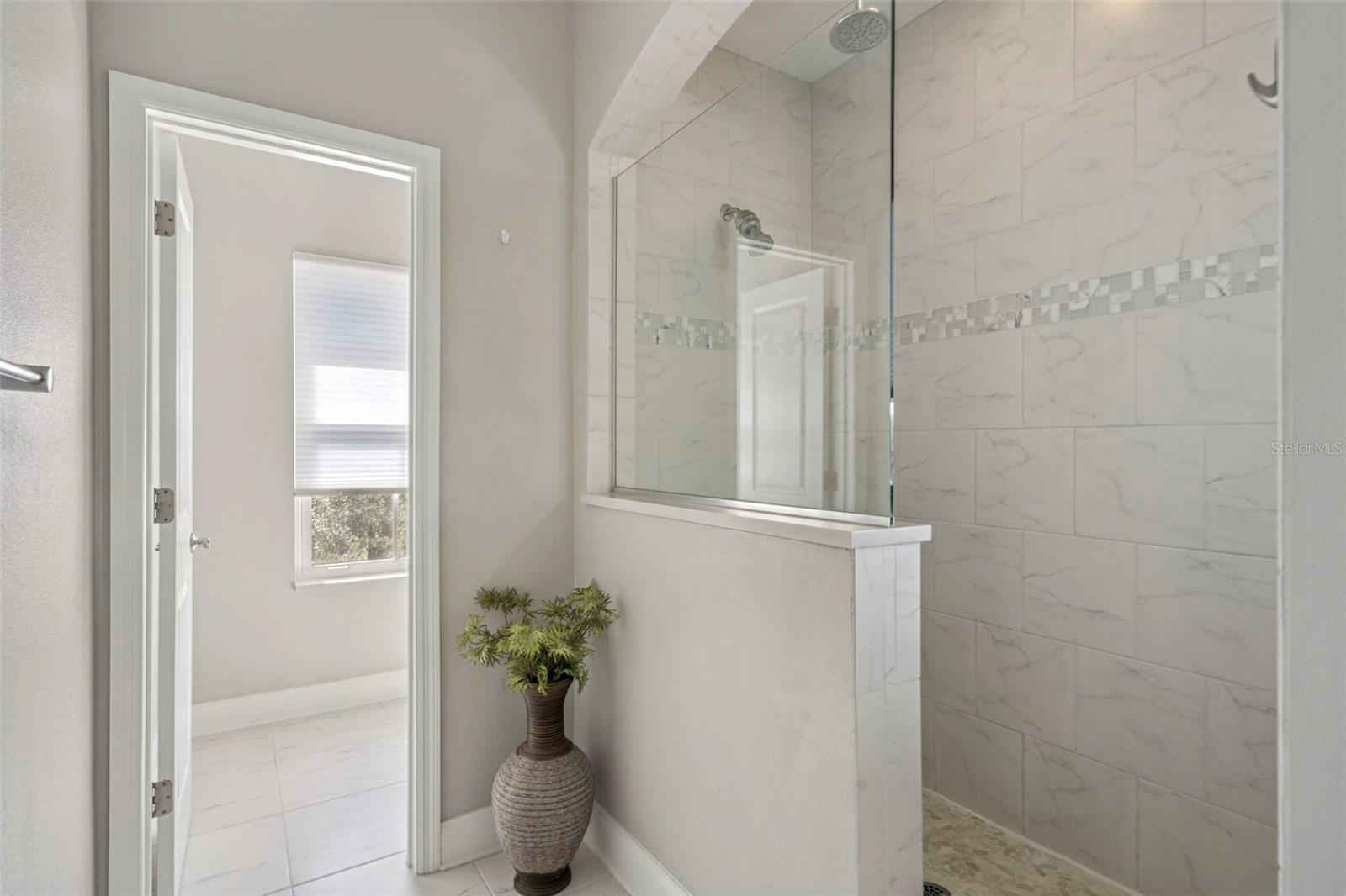 Image 36 of 87 For 1640 Resolute Street