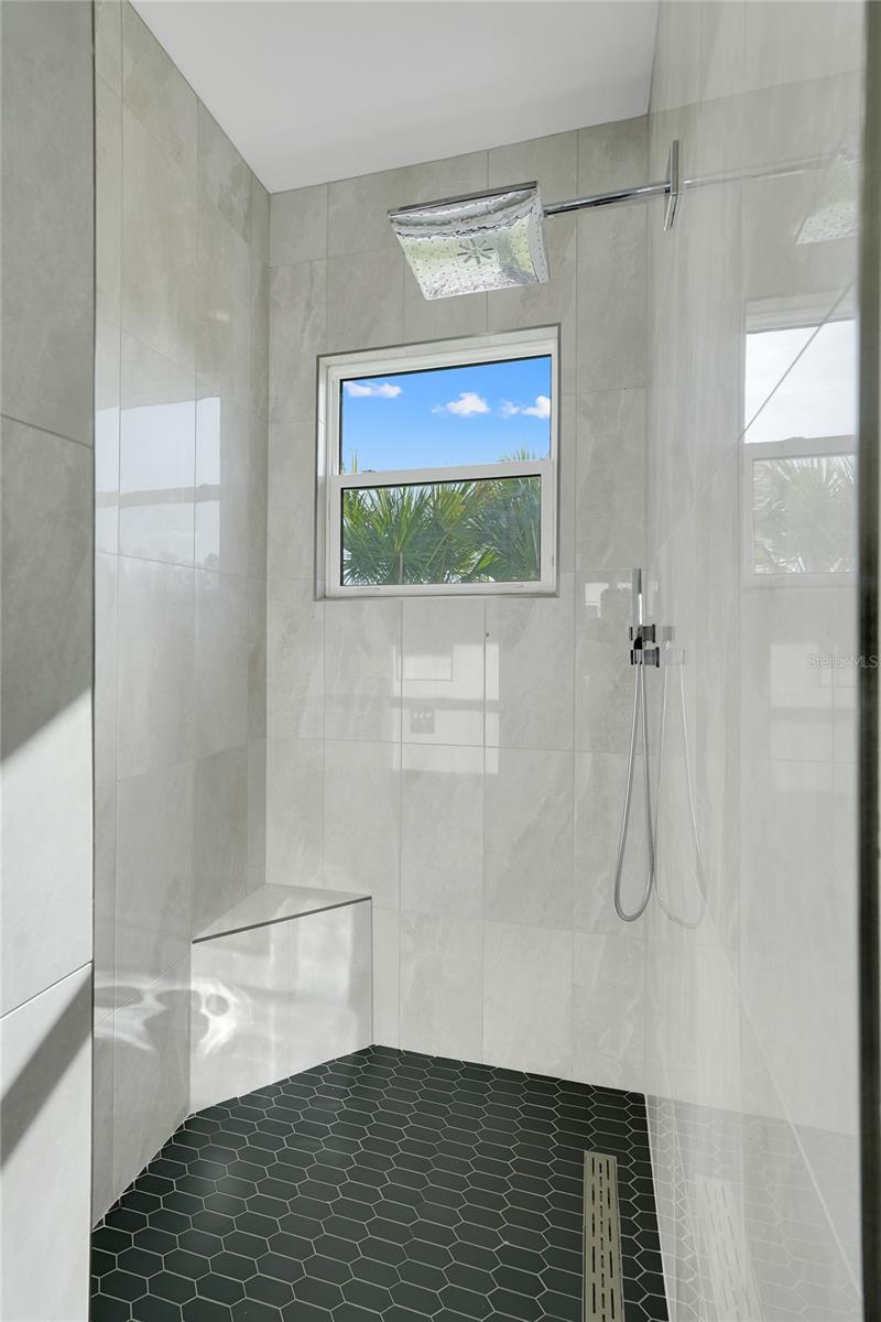 Image 32 of 47 For 3044 Kensington Avenue