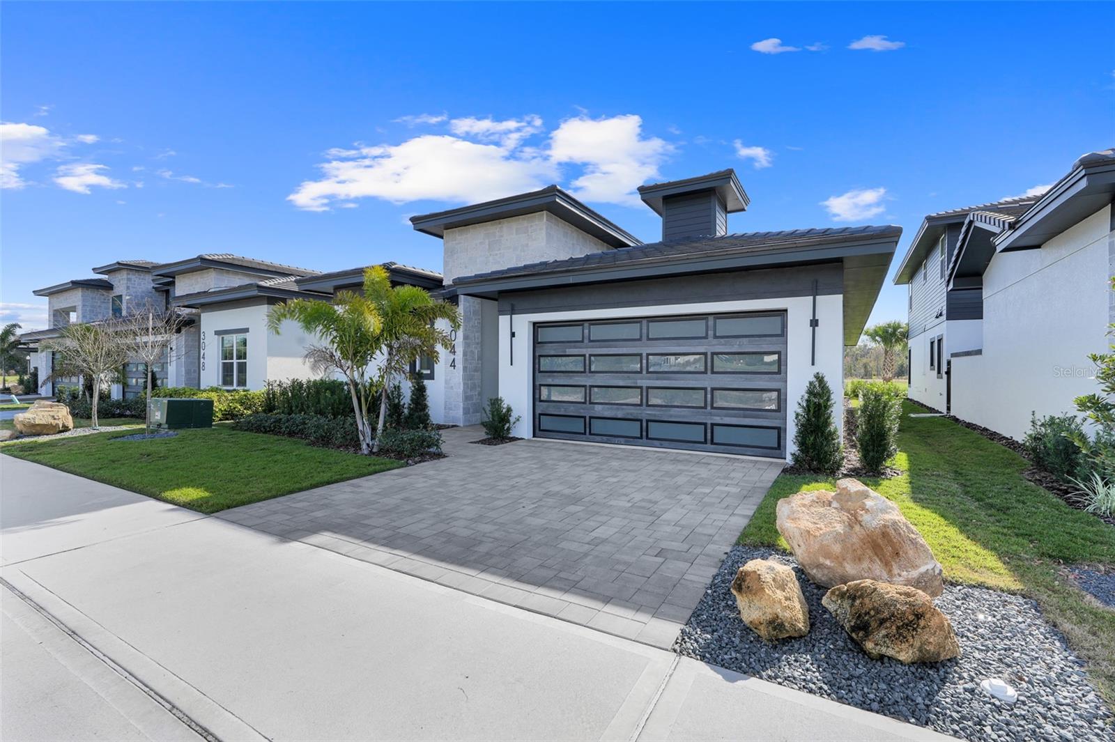 Image 4 of 47 For 3044 Kensington Avenue