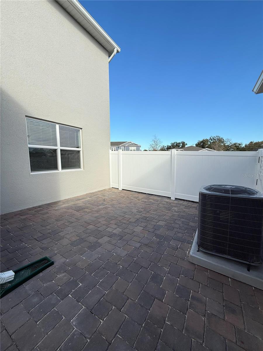 Image 17 of 21 For 2332 Rider Rain Lane