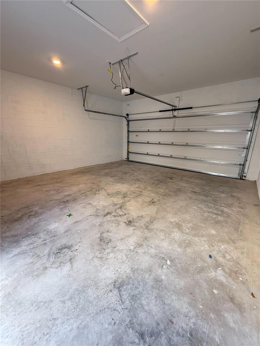 Image 20 of 21 For 2332 Rider Rain Lane