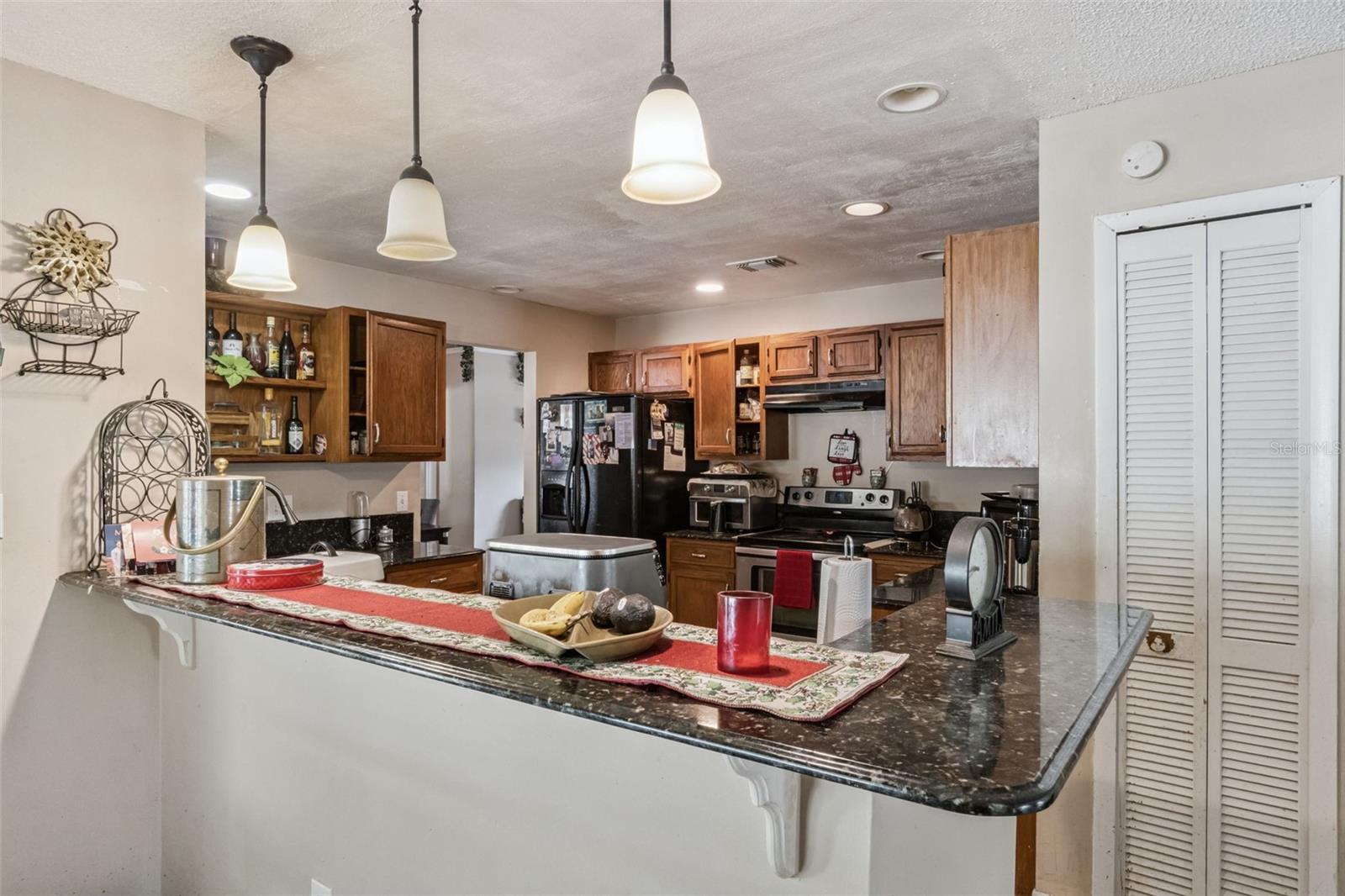 Image 16 of 43 For 6815 Crescent Ridge Road