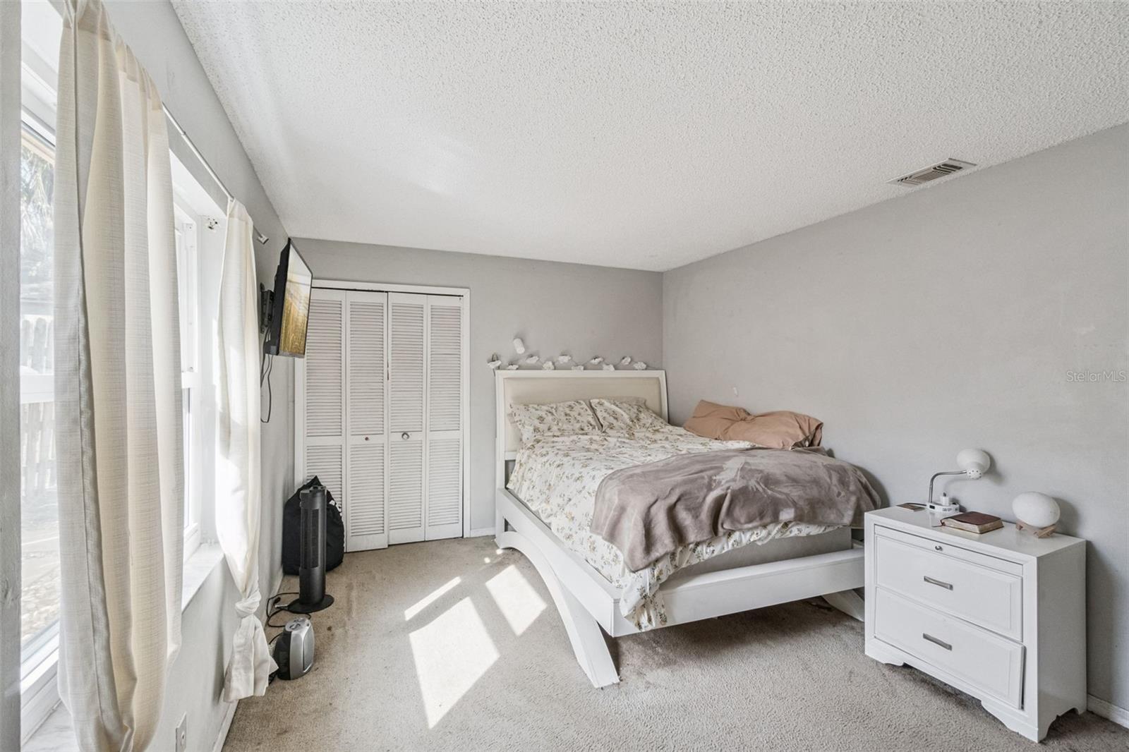 Image 17 of 43 For 6815 Crescent Ridge Road