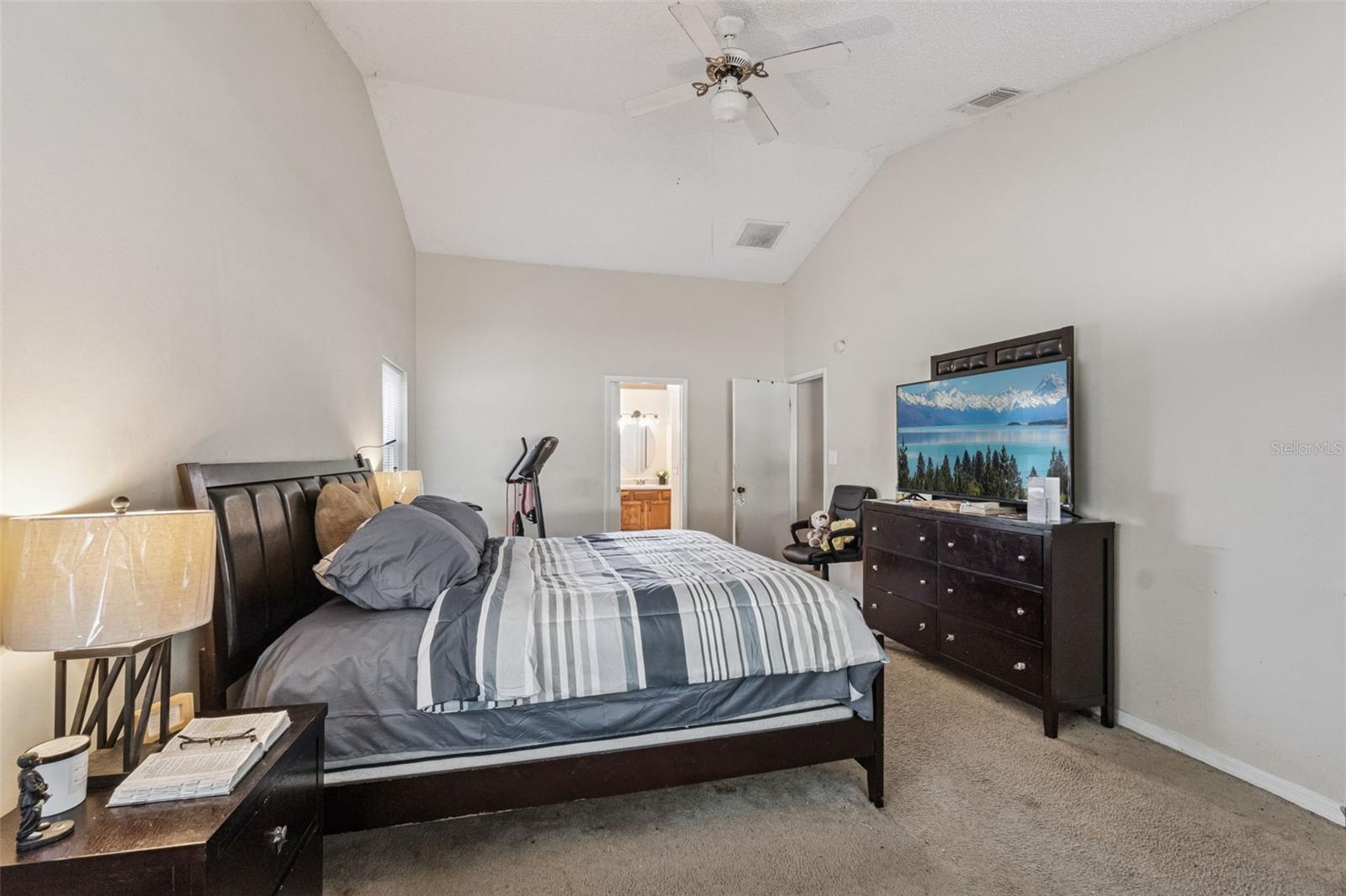 Image 20 of 43 For 6815 Crescent Ridge Road