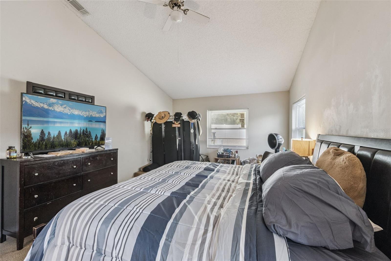 Image 22 of 43 For 6815 Crescent Ridge Road