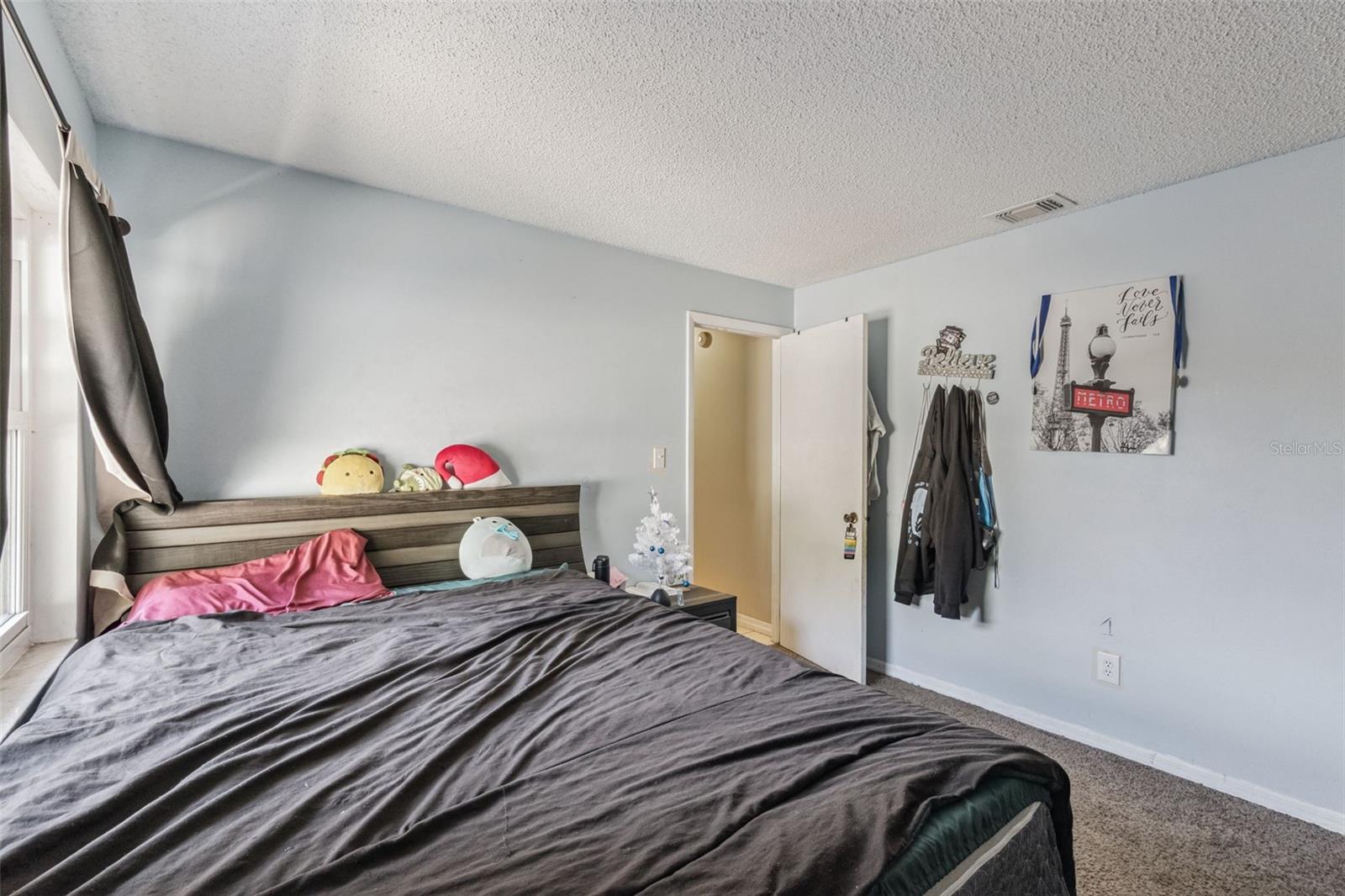 Image 23 of 43 For 6815 Crescent Ridge Road