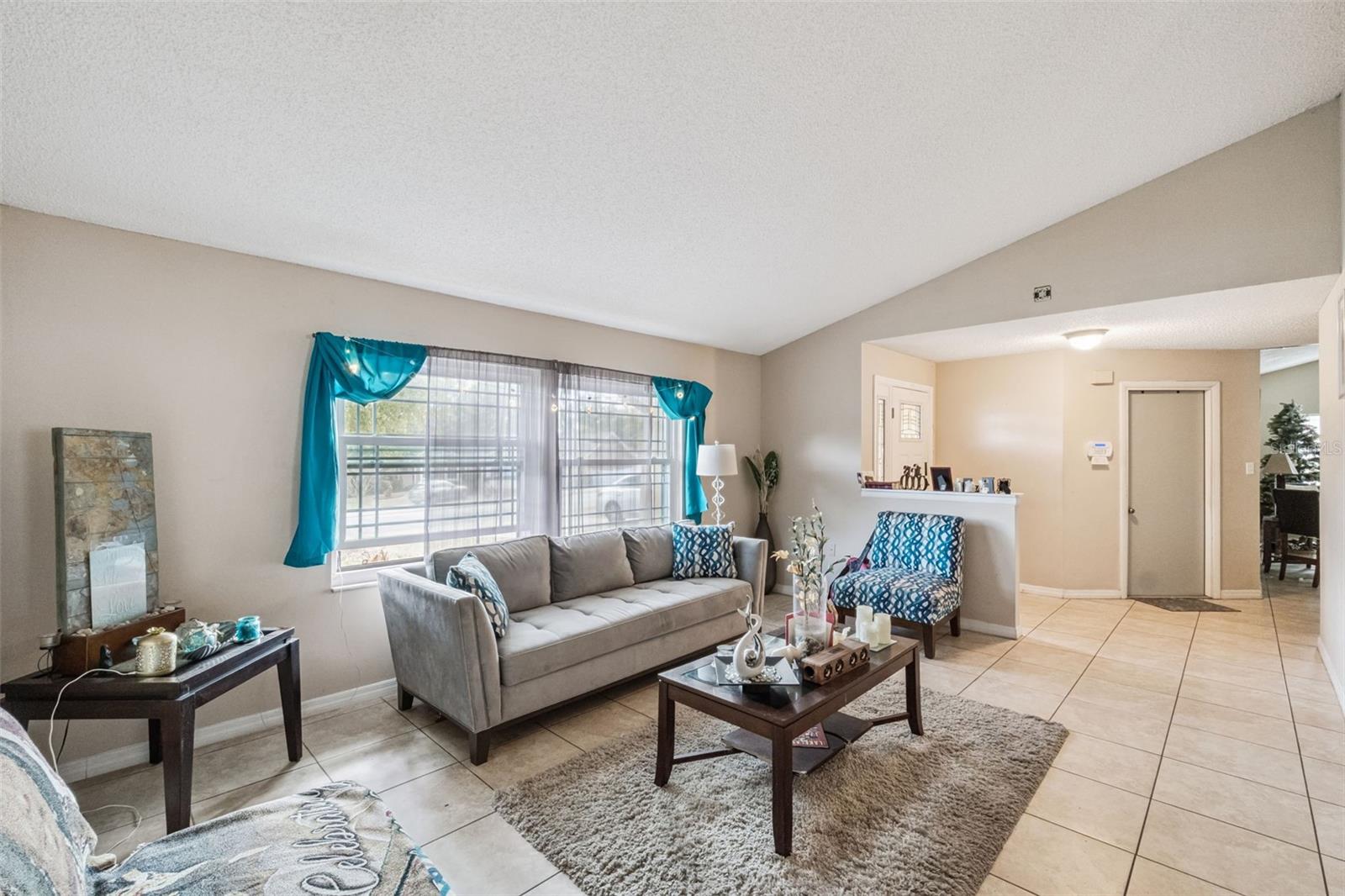 Image 4 of 43 For 6815 Crescent Ridge Road