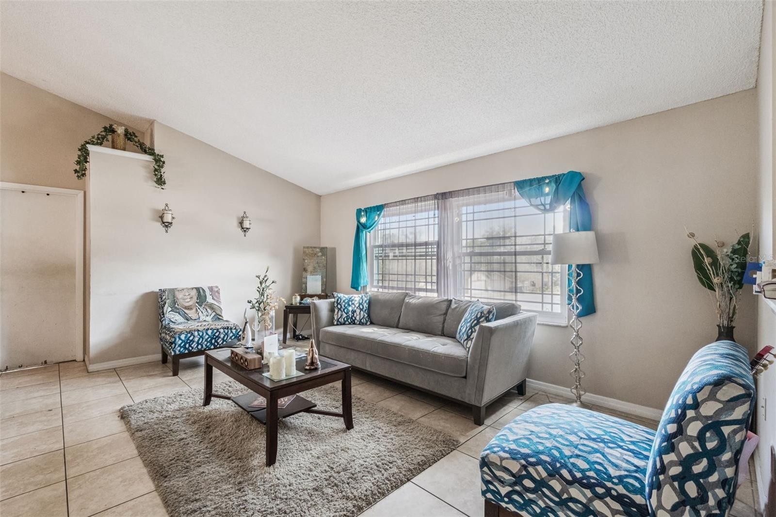 Image 6 of 43 For 6815 Crescent Ridge Road