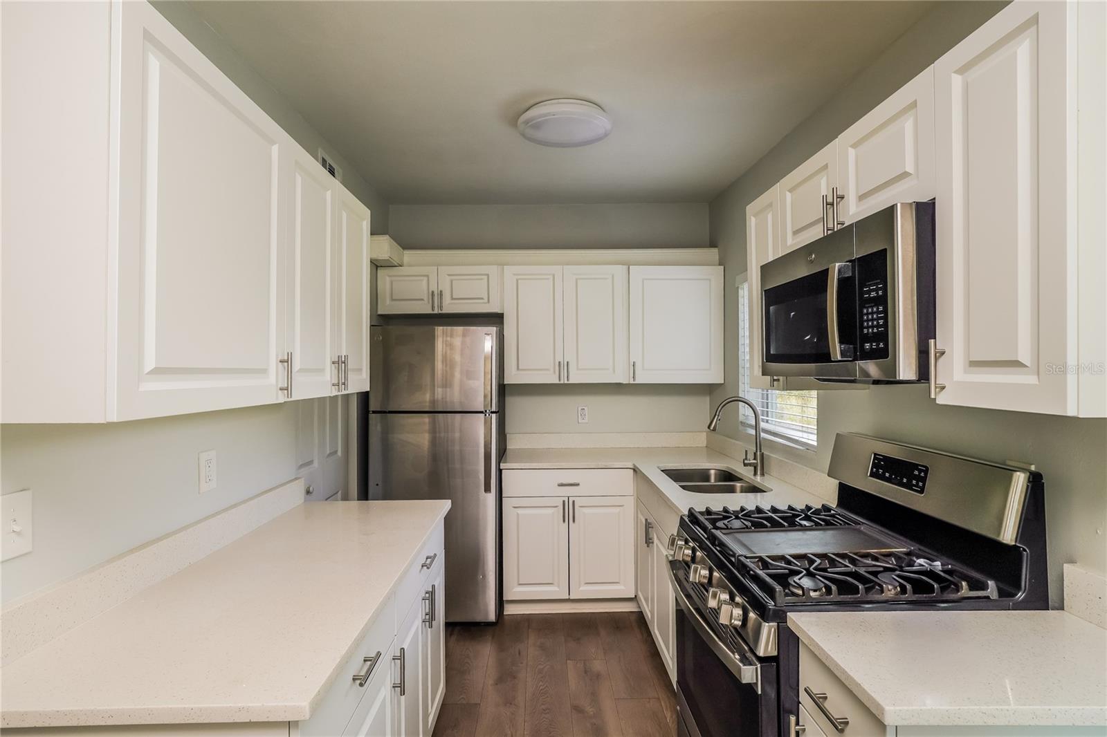 Image 4 of 16 For 107 Quintard Avenue