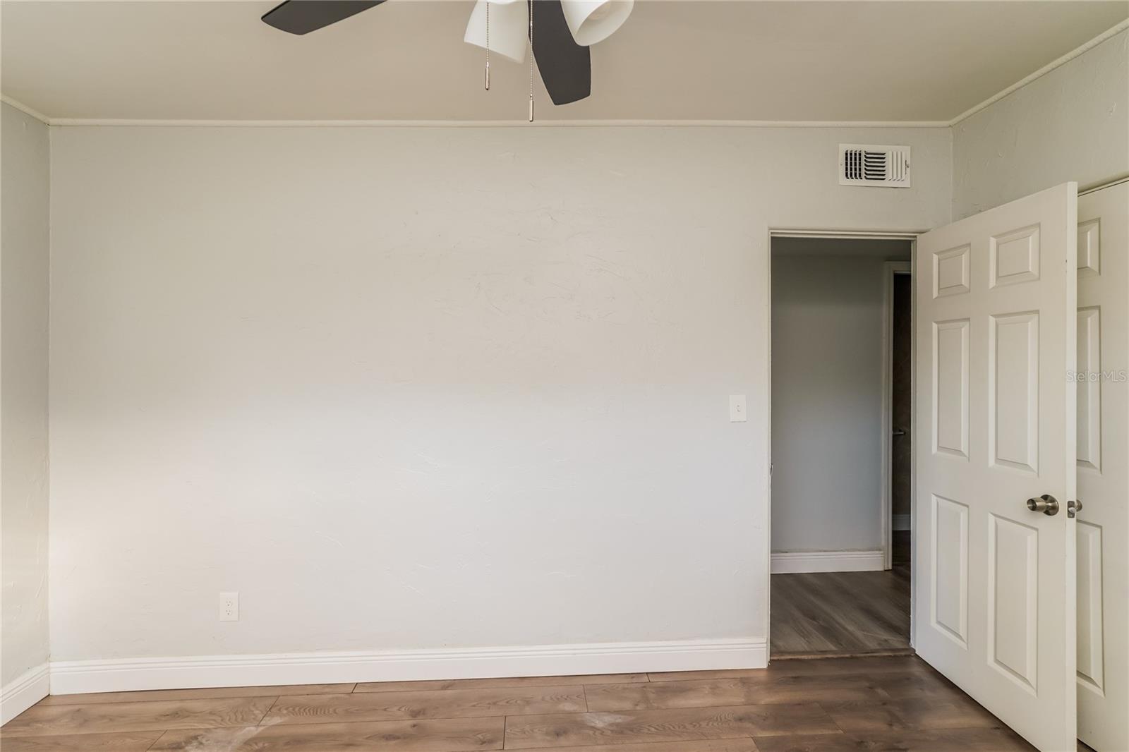 Image 6 of 16 For 107 Quintard Avenue