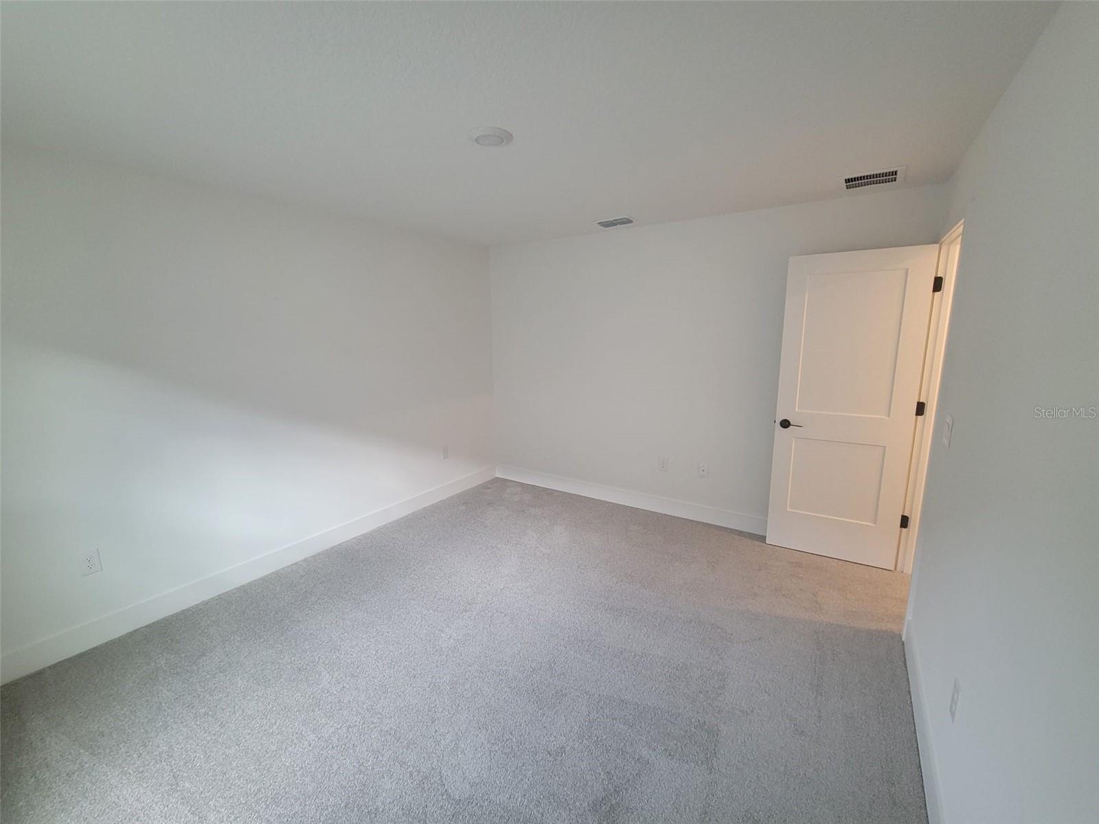 Image 16 of 20 For 271 Verny Grove Lane