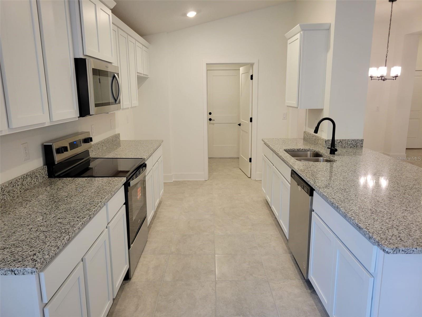 Image 9 of 20 For 271 Verny Grove Lane