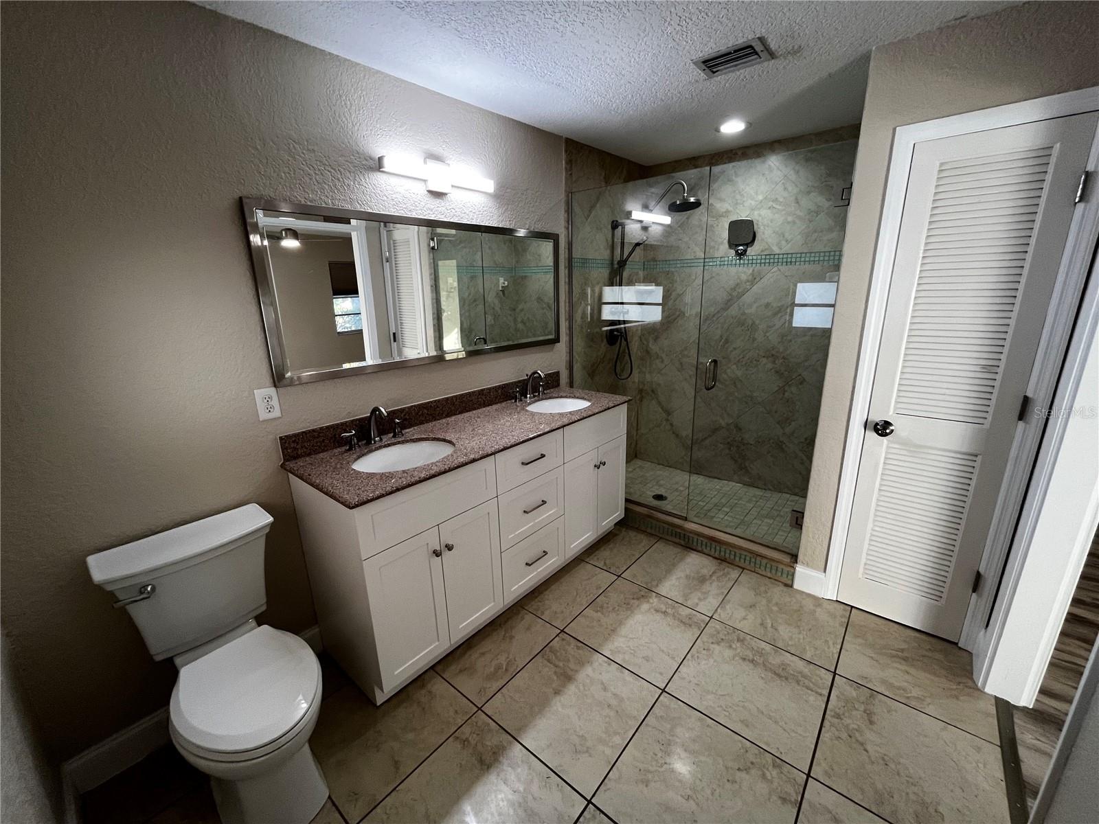 Image 13 of 24 For 1329 Medinah Court