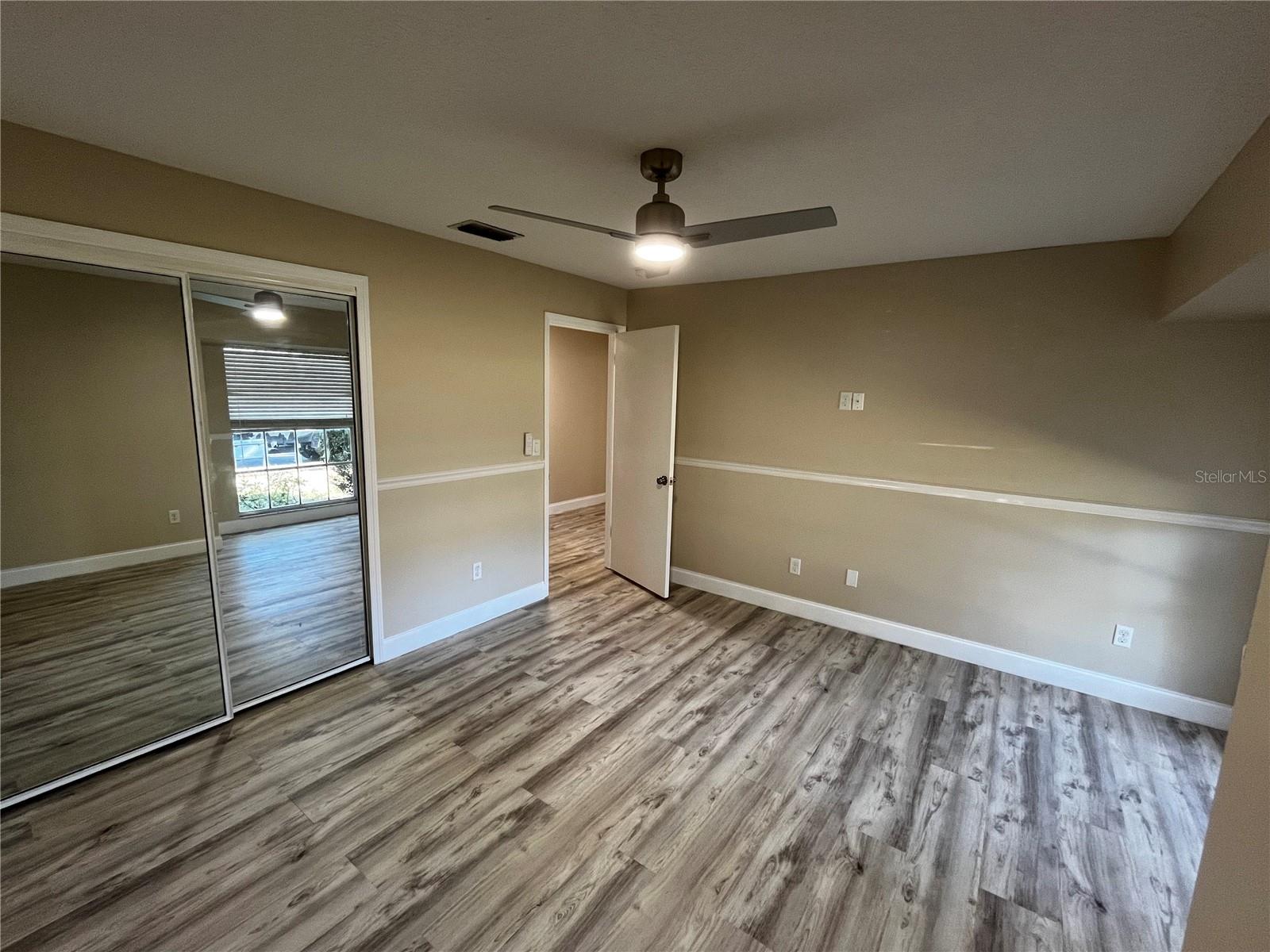 Image 15 of 24 For 1329 Medinah Court