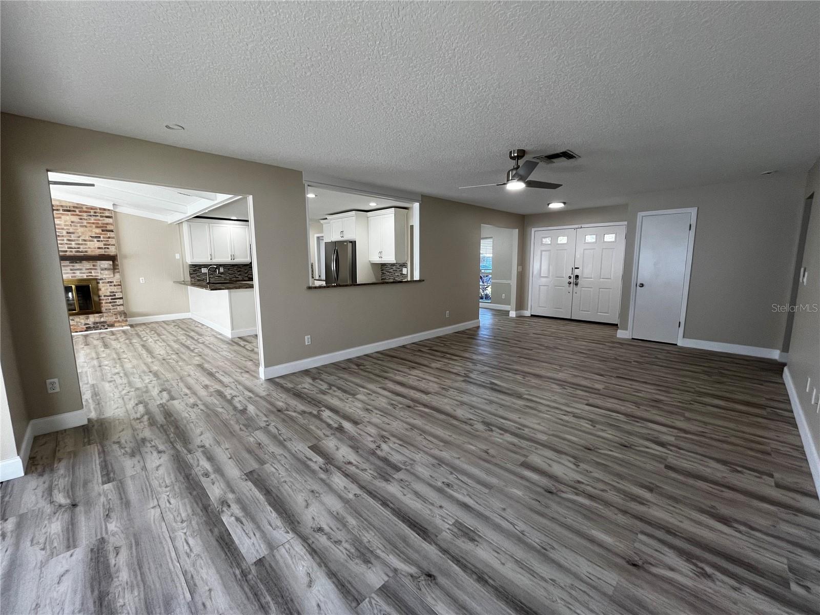 Image 7 of 24 For 1329 Medinah Court