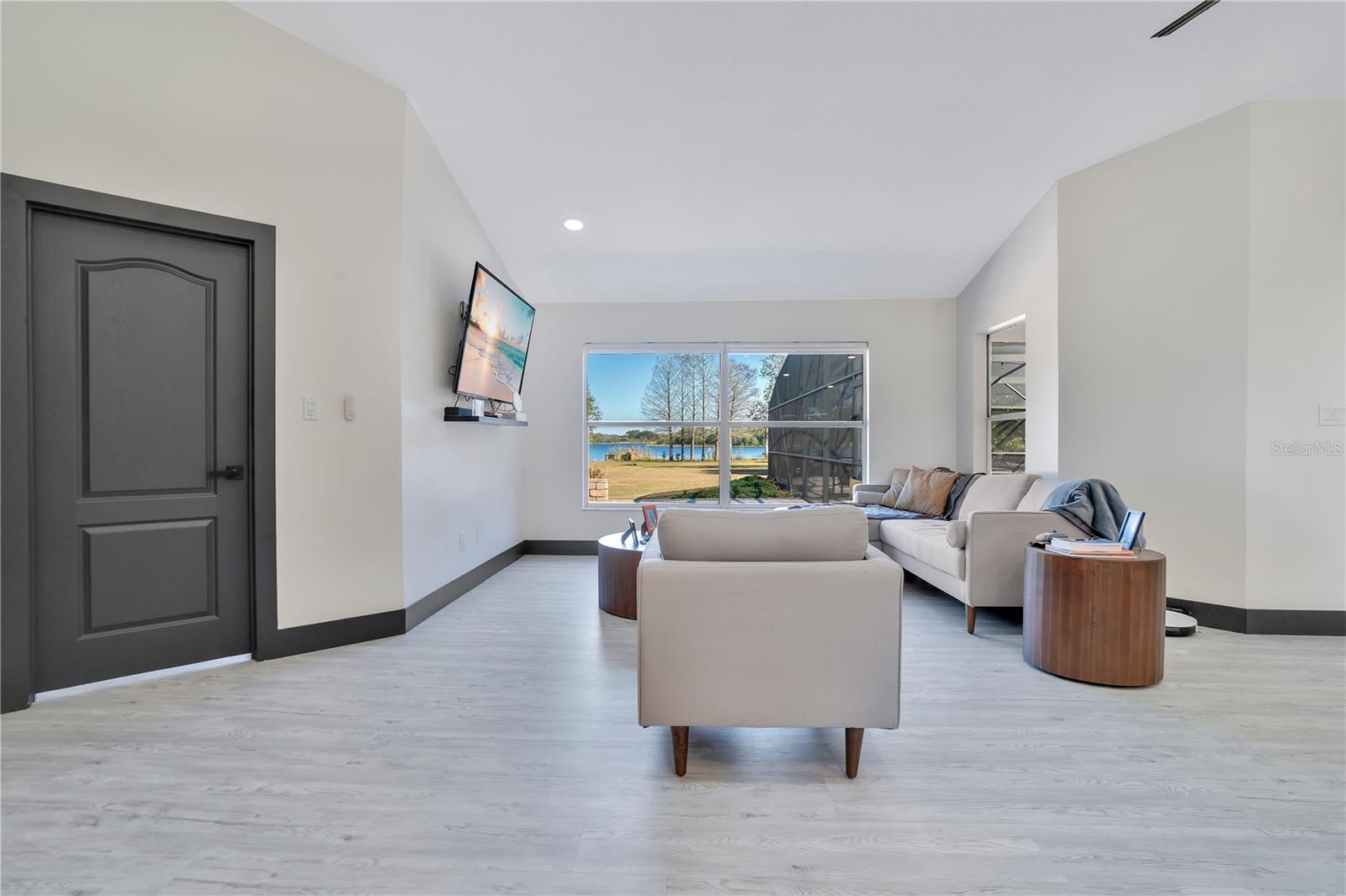 Image 10 of 69 For 13900 Gadson Street