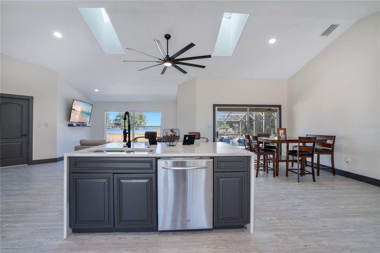 Image 15 of 69 For 13900 Gadson Street