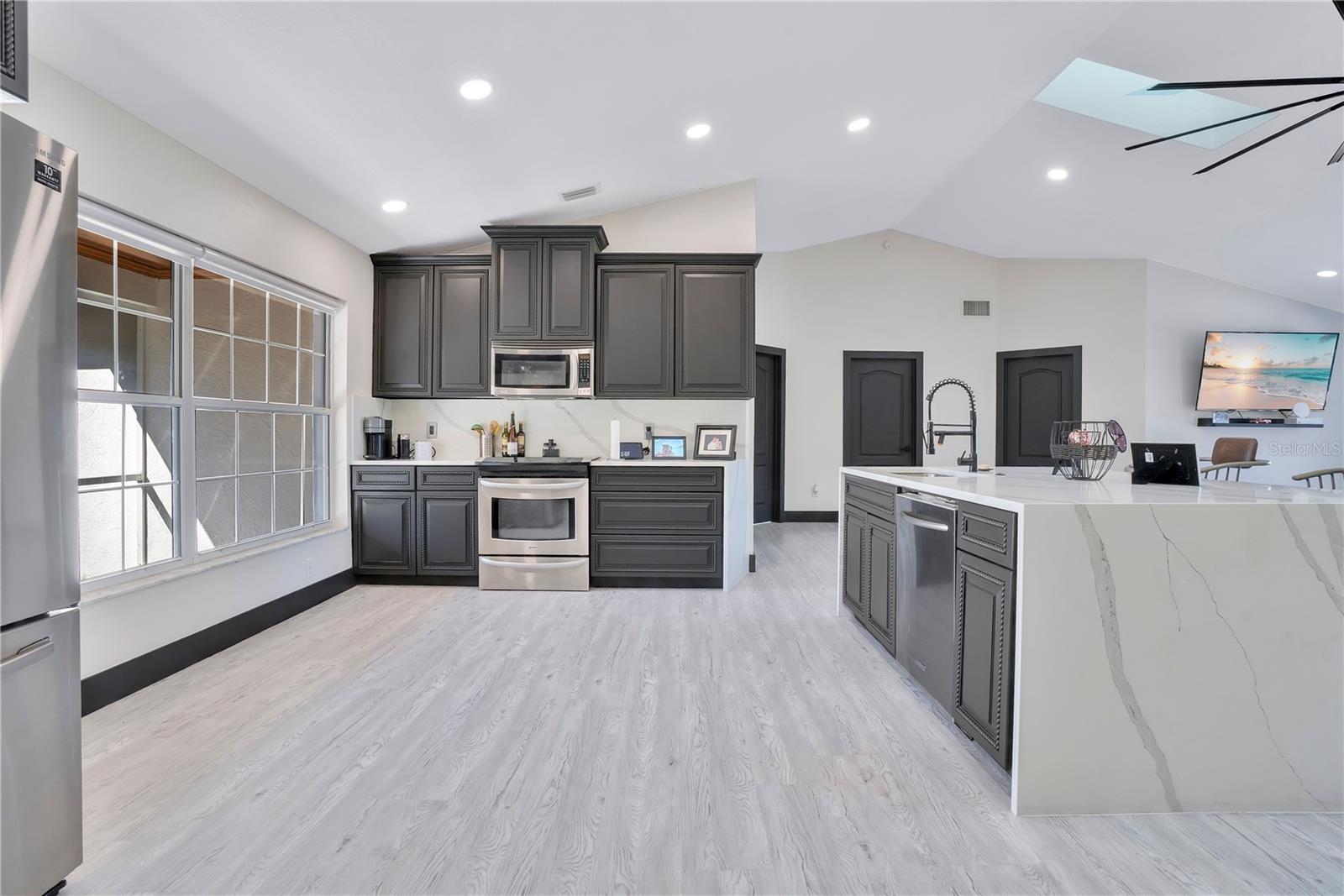 Image 4 of 69 For 13900 Gadson Street