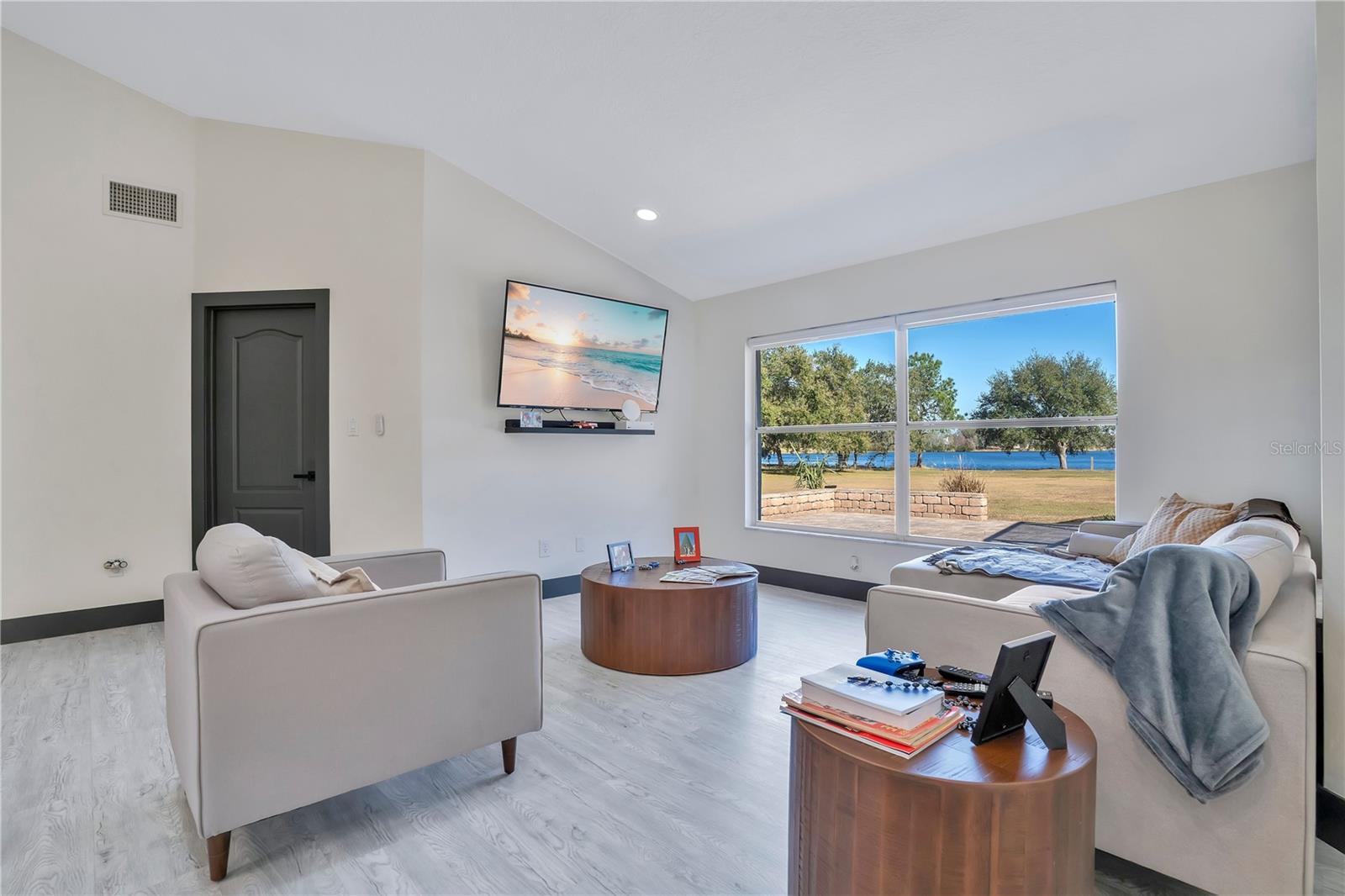 Image 8 of 69 For 13900 Gadson Street