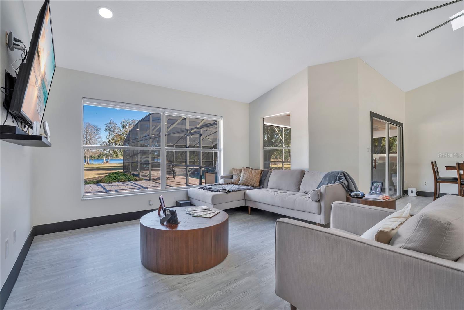 Image 9 of 69 For 13900 Gadson Street