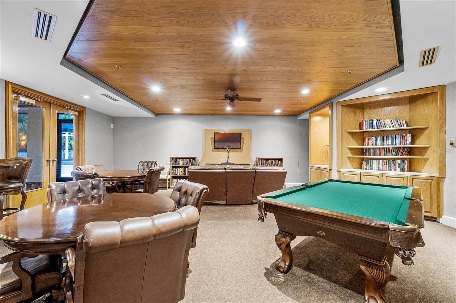 Image 17 of 25 For 530 Central Boulevard 1602