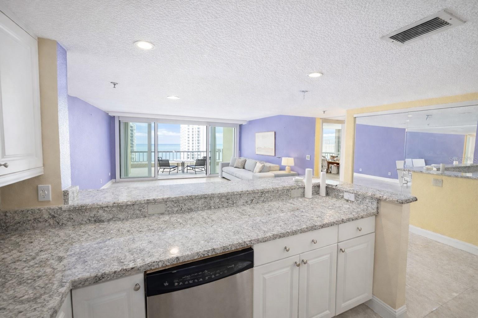 Image 5 of 25 For 530 Central Boulevard 1602