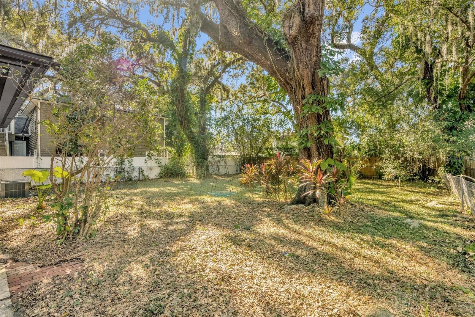 Image 15 of 17 For 730 Mills Avenue