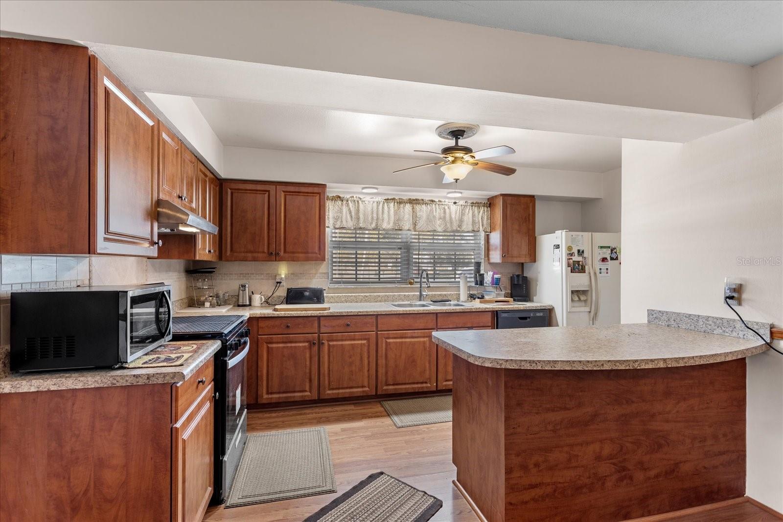 Image 9 of 40 For 6503 Brockbank Drive