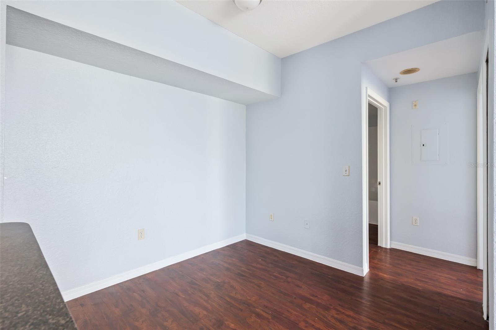 Image 10 of 18 For 6071 Westgate Drive 323