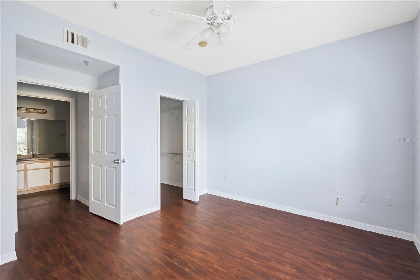 Image 13 of 18 For 6071 Westgate Drive 323