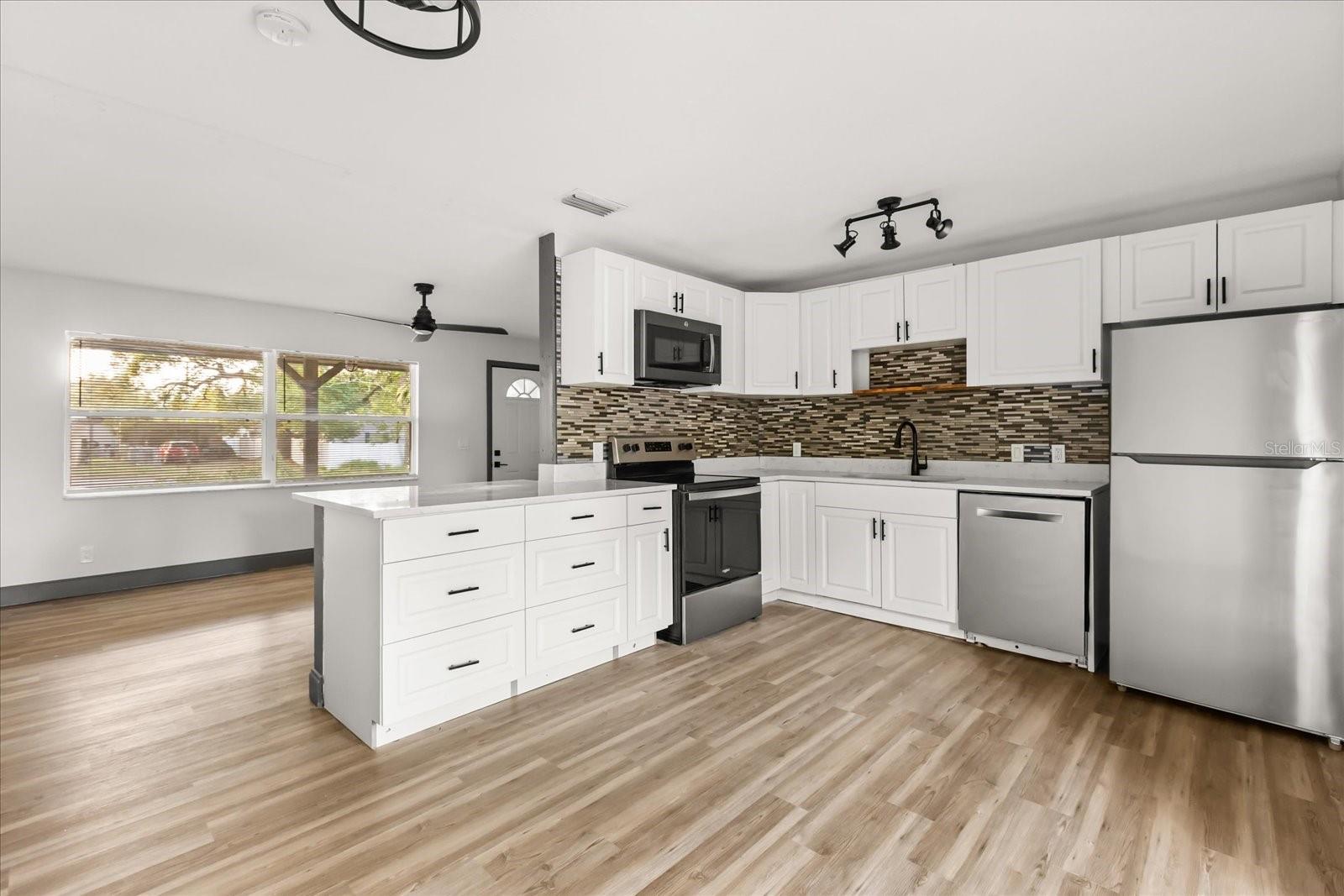 Image 5 of 19 For 2507 Newberry Street