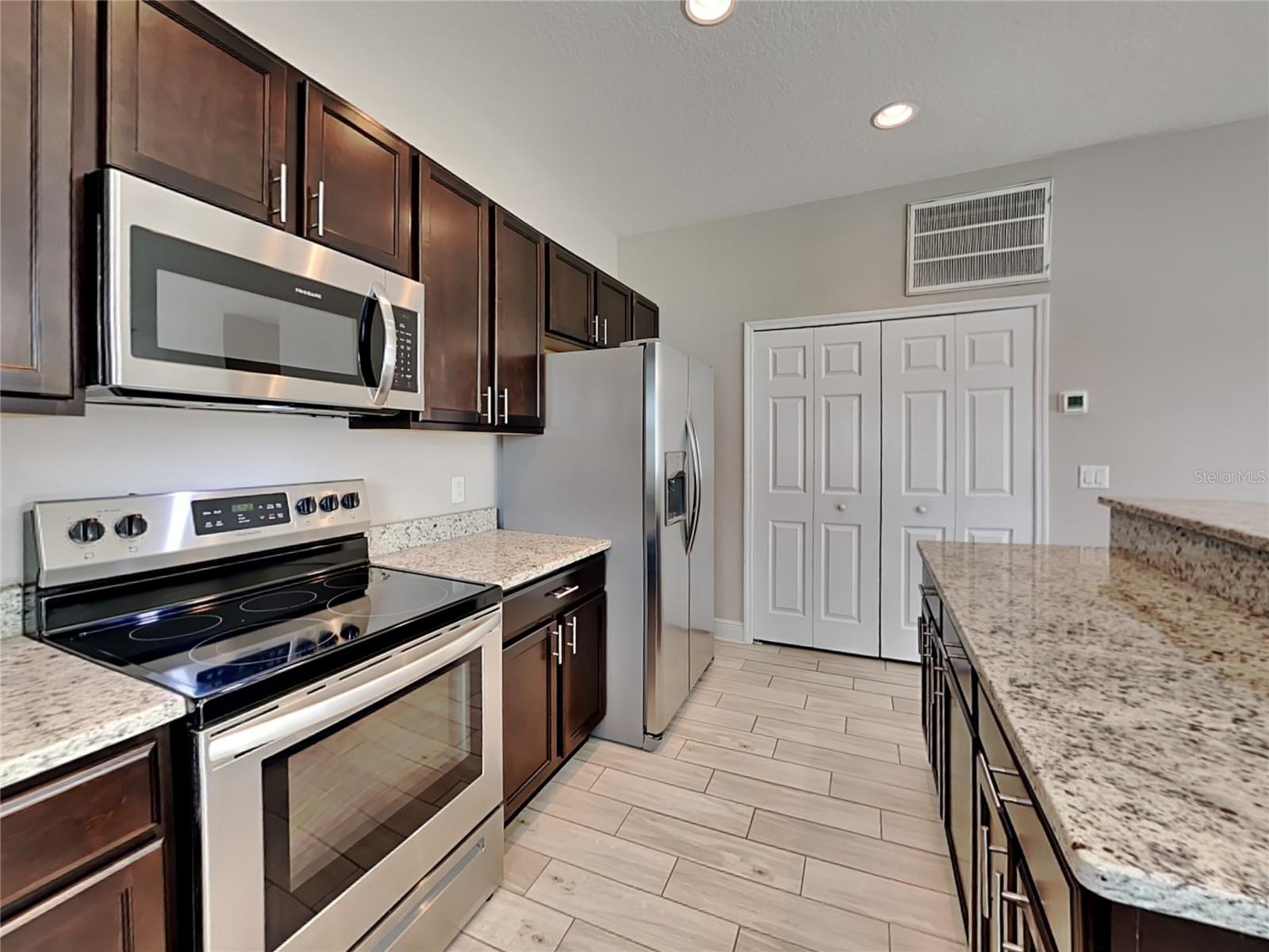 Image 3 of 16 For 1333 Salisbury Drive